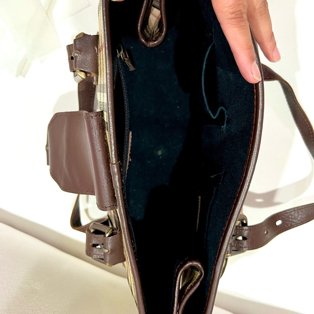 Burberry Handbag - Picture 5 of 9